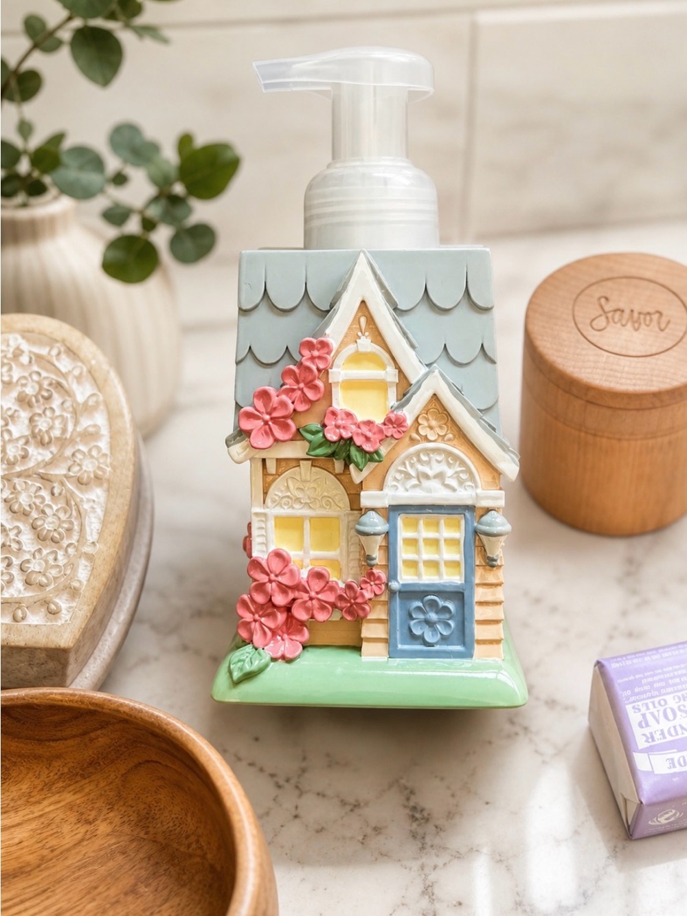 Bath & Body Works Cottage Foaming Soap Dispenser - Blue, Pink & Yellow